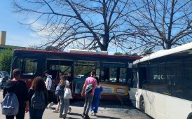 Scontro a Roma tra due bus urbani: 15 feriti