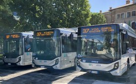 Tre Iveco E-Way da 9,5 m per Apt Gorizia