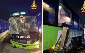 Flixbus Milano-Roma si schianta contro il guard rail