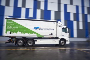Consegna MB eActros Pfenning Logistics #1