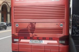 Bus con defibrillatori Cosepuri #1
