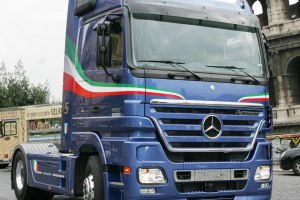 Mercedes-Benz Actros, Azzurri