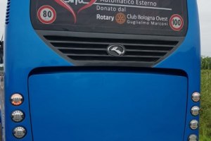 Bus con defibrillatori Cosepuri #1