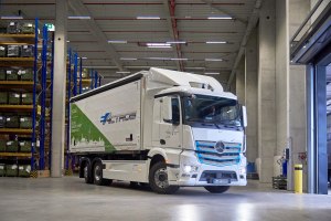 Consegna MB eActros Pfenning Logistics #1